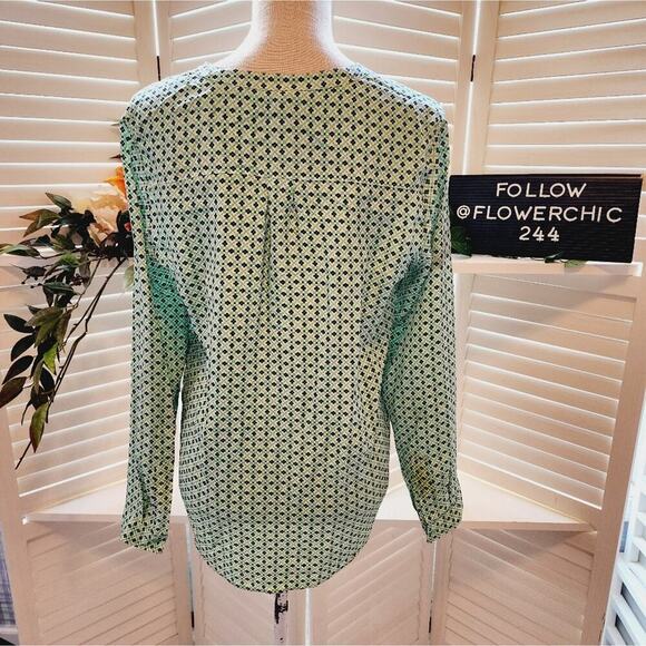 Joie Jira Silk Blouse Green Blue White Geometric Size Small - Picture 6 of 8